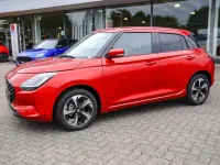 Neu Suzuki Swift Comfort+ 82 PS (60 kW) 2026 Burning red pearl Kleinwagen