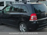 Gebraucht Opel Zafira 116 PS (85 kW) 2011 Schwarz Van / Kleinbus