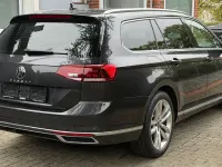 Gebraucht VW Passat 150 PS (110 kW) 2021 Grau Kombi
