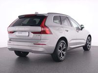 Gebraucht Volvo XC60 Momentum 197 PS (144 kW) 2022 Silber silver dawn / metallic SUV