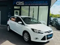 Gebraucht Ford Focus Champions Edition 116 PS (85 kW) 2013 Weiß Limousine