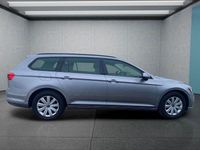 Gebraucht VW Passat 150 PS (110 kW) 2022 Silber Kombi