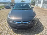 Gebraucht Opel Astra Selection 110 PS (80 kW) 2014 Grau Limousine