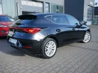 Używany Seat Leon XCELLENCE 204 KM (150 kW) 2021 Czarny Sedan/Limuzyna