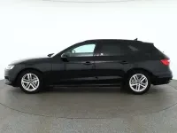 Używany Audi A4 Comfort 204 KM (150 kW) 2023 Czarny Kombi