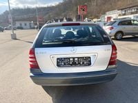 Gebraucht Mercedes C220 150 PS (110 kW) 2005 Blau Kombi
