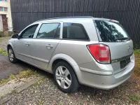 Gebraucht Opel Astra 105 PS (77 kW) 2005 Silber Limousine