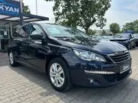 Gebraucht Peugeot 308 SW Active 131 PS (96 kW) 2017 Blau Kombi
