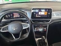 Second-hand VW T-Roc Style 150 CP (110 kW) 2022 Argintiu SUV