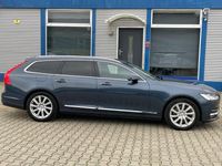 Gebraucht Volvo V90 Inscription 250 PS (183 kW) 2018 Denim blue Kombi