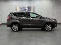 Gebraucht Ford Kuga Titanium 175 PS (128 kW) 2018 Grau SUV