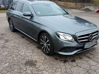 Gebraucht Mercedes E220 194 PS (142 kW) 2019 Grau Limousine
