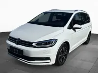 Gebraucht VW Touran Highline 150 PS (110 kW) 2025 Pure white Van / Kleinbus