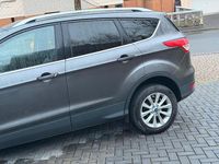 Gebraucht Ford Kuga 150 PS (110 kW) 2016 Grau SUV