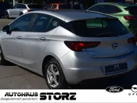 Gebraucht Opel Astra Selection 105 PS (77 kW) 2016 Silber Limousine