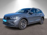 Gebraucht VW Tiguan Life 150 PS (110 kW) 2023 Delfingrau metallic SUV