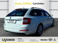Gebraucht Skoda Octavia Joy 150 PS (110 kW) 2016 Laser white Kleinwagen
