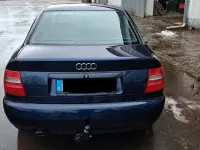 Occasion Audi A4 125 ch (91 kW) 1996 Bleue Berline