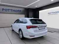 Gebraucht Skoda Octavia Style 116 PS (85 kW) 2023 Weiss Kombi
