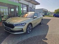 Gebraucht Skoda Superb Selection 150 PS (110 kW) 2024 Ice teabeige metallic Kombi