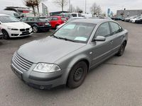 Gebraucht VW Passat Basis 131 PS (96 kW) 2003 Grau Limousine