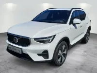Neu Volvo XC40 Core 163 PS (119 kW) 2026 Crystal white SUV