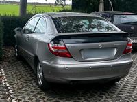Gebraucht Mercedes C180 143 PS (105 kW) 2006 Grau Coupé