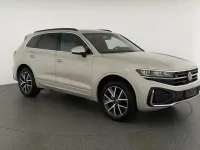 Gebraucht VW Touareg R-line 286 PS (210 kW) 2024 Sechura beige metallic SUV