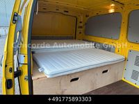 Gebraucht Mercedes Vito 95 PS (69 kW) 2011 Verkehrsgelb "89" Van