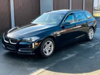 Gebraucht BMW 520 Performance 190 PS (139 kW) 2015 Black sapphire metallic Kombi