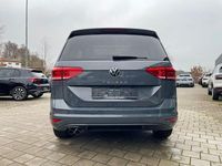 Gebraucht VW Touran Comfortline 150 PS (110 kW) 2022 Grau Van / Kleinbus