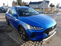 Używany Ford Focus Active 155 KM (114 kW) 2022 Niebieski Sedan/Limuzyna