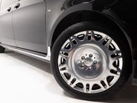 Gebraucht Mercedes V300 AMG 239 PS (175 kW) 2024 Schwarz Van / Kleinbus