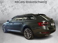 Gebraucht Skoda Superb LAURIN & KLEMENT 200 PS (147 kW) 2022 Grau Kombi