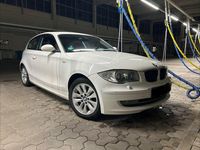 Gebraucht BMW 118 143 PS (105 kW) 2008 Weiß Kleinwagen