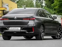 Gebraucht BMW 740 Executive 299 PS (219 kW) 2025 Grau Limousine