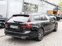 Gebraucht Volvo V90 Plus 197 PS (144 kW) 2024 Onyx black / metallic Kombi