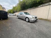 Second-hand Mercedes E320 2002 Argintiu Berlinǎ
