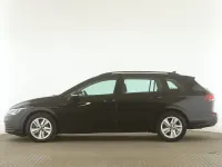 Gebraucht VW Golf VIII Life 116 PS (85 kW) 2023 Deep black perleffekt Limousine