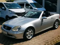 Gebraucht Mercedes SLK200 163 PS (119 kW) 2000 Silber Cabrio