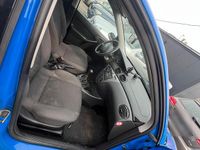 Usata Ford Focus 75 CV (55 kW) 2003 Blu Berlina