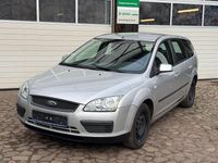Usado Ford Focus Fun X 109 CV (80 kW) 2007 Plateado Berlina