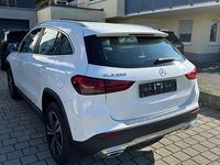 Usata Mercedes GLA200 163 CV (119 kW) 2020 Bianco SUV