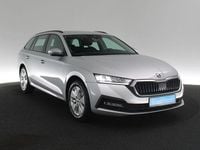 Gebraucht Skoda Octavia Ambition 150 PS (110 kW) 2022 Silber / brillantsilber Kombi