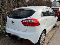Gebraucht Kia Rio 109 PS (80 kW) 2011 Weiß Limousine