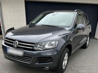 Gebraucht VW Touareg Terrain Tech 245 PS (180 kW) 2014 Grau SUV