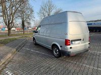 Second-hand VW Transporter 204 CP (150 kW) 2017 Argintiu Van