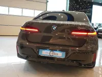 Gebraucht BMW 750e M Sport 313 PS (230 kW) 2024 Grau Limousine