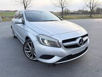 Gebraucht Mercedes A180 109 PS (80 kW) 2012 Silber Limousine
