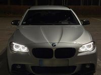 Gebraucht BMW 520 190 PS (139 kW) 2015 Grau Kombi